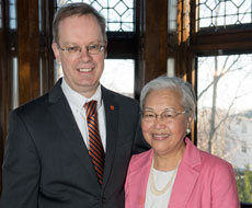 Photo of Chancellor Kent Syverud and Dr. Ruth Chen